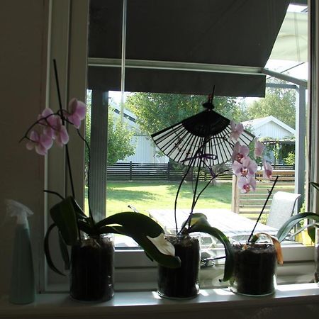 Private Room For Rent In A Villa With Garden View Älmhult 외부 사진